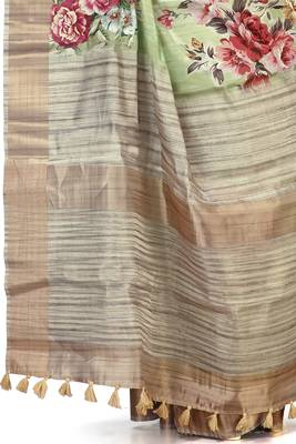 Green woven silk saree with blouse 3