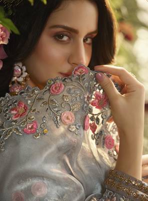 Grey Embroidered Pure Organza Saree With Blouse 4