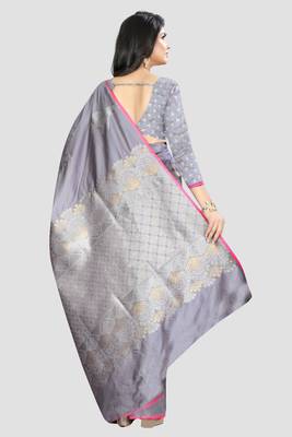 Grey Woven Kanchipuram Silk Saree With Blouse 3