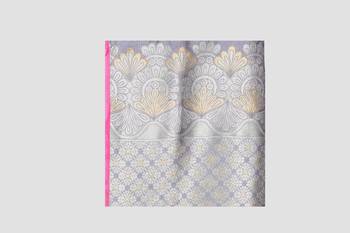 Grey Woven Kanchipuram Silk Saree With Blouse 5