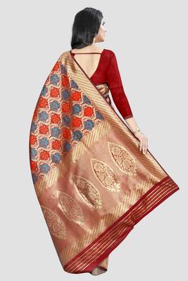 Multicolor Woven Kanchipuram Silk Saree With Blouse 3