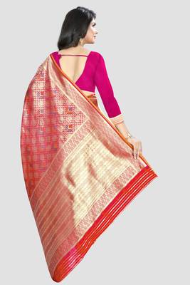 Pink Woven Kanchipuram Silk Saree With Blouse 3