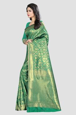 Green Woven Kanchipuram Silk Saree With Blouse 2