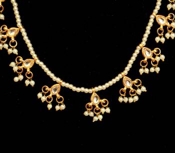 White Pearl Necklaces 2