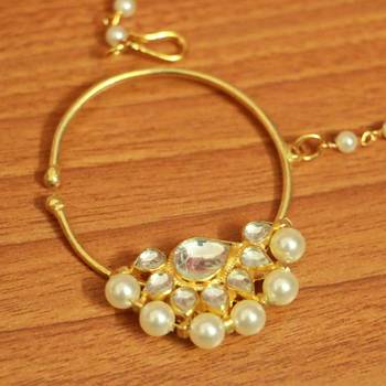 White Pearl Nose-Ring 2