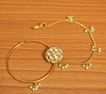 White Pearl Nose-Ring 1