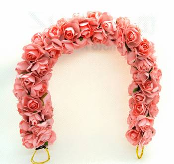 Beige hair-accessories 1
