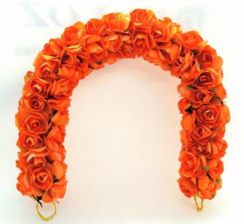 Orange hair-accessories 1
