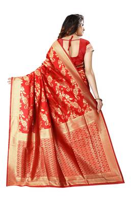 Red woven jacquard saree with blouse 3