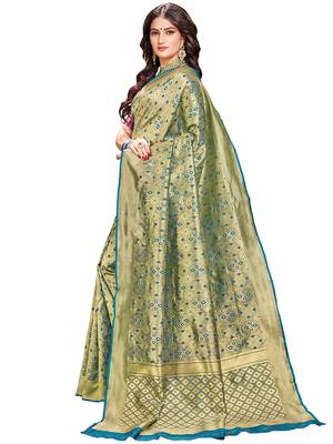 Green woven silk saree with blouse 2