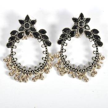 Traditional And Elegant Kundan Earrings For Women And Girls 2