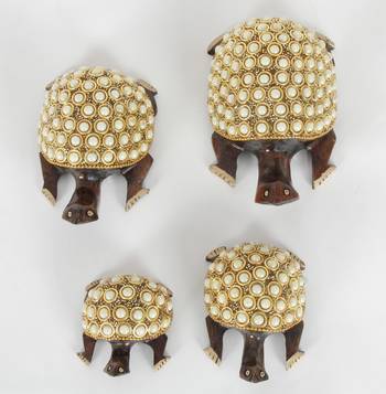 Handcraft Golden Coloured Turtle Statue For Home Decor 1
