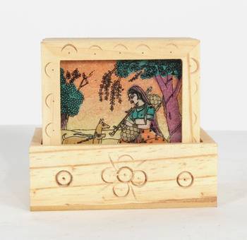 Handcraft Wodden Tea Coaster Cream Coloured Fine Work For Home Use 1