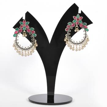 Traditional And Elegant Kundan Earrings For Women And Girls 1