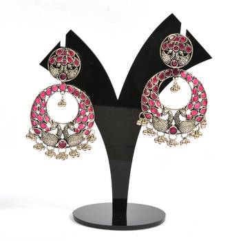 Traditional And Elegant Kundan Earrings For Women And Girls 1