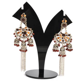 Traditional And Elegant Kundan Earrings For Women And Girls 1