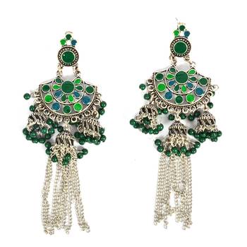 Traditional And Elegant Kundan Earrings For Women And Girls 2