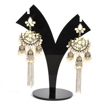Traditional And Elegant Kundan Earrings For Women And Girls 1