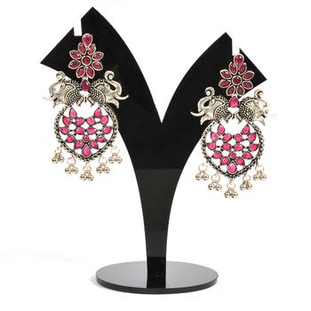 Traditional And Elegant Kundan Earrings For Women And Girls 1