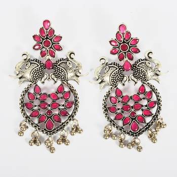 Traditional And Elegant Kundan Earrings For Women And Girls 2