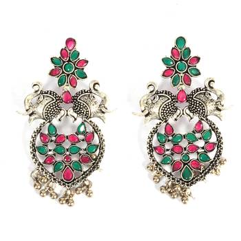 Traditional And Elegant Kundan Earrings For Women And Girls 2