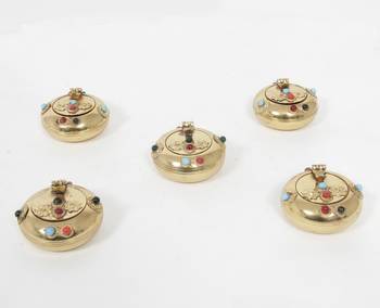 Handcraft Folding Ash Tray Golden Coloured For Home Use 1