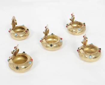 Handcraft Folding Ash Tray Golden Coloured For Home Use 3