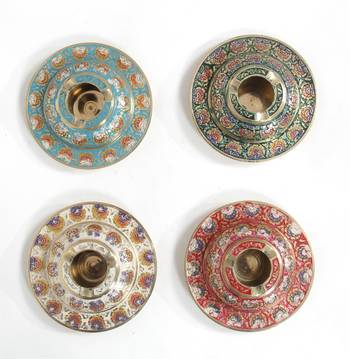 Handcraft  Ash Tray Multi  Coloured For Home Use 1