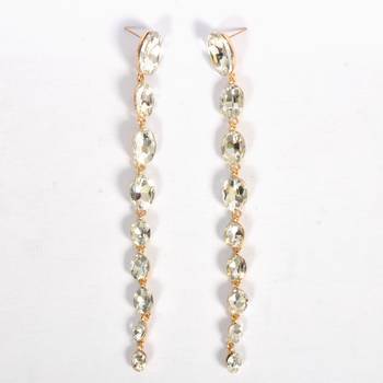 Traditional And Elegant Kundan Earrings For Women And Girls 2