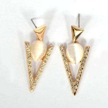 Traditional And Elegant Kundan Earrings For Women And Girls 2