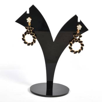 Traditional And Elegant Kundan Earrings For Women And Girls 1