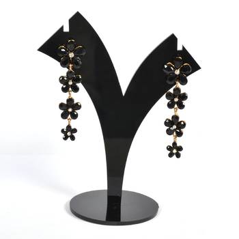 Traditional And Elegant Kundan Earrings For Women And Girls 1