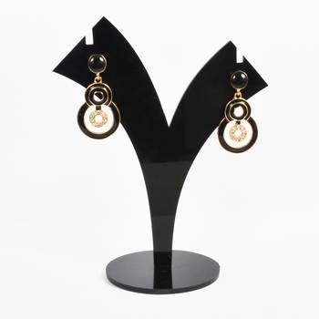 Traditional And Elegant Kundan Earrings For Women And Girls 1
