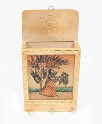 Handcraft Wooden Key Holder Antique Fine Work Amber Coloured For Home Decor 3