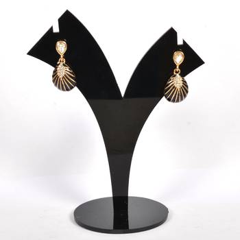 Traditional And Elegant Kundan Earrings For Women And Girls 1