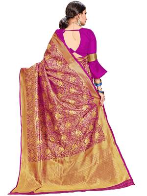 Magenta woven silk saree with blouse 3