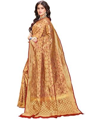 Red woven silk saree with blouse 2