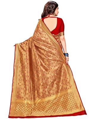 Red woven silk saree with blouse 3