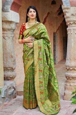 Green woven banarasi silk saree with blouse 1