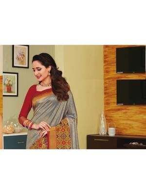 Grey Hand Woven Silk Blend Saree With Blouse 2