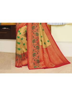 Gold Hand Woven Silk Blend Saree With Blouse 3