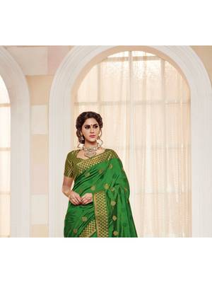 Green Woven Art Silk Saree With Blouse 3