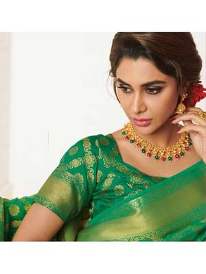 Green Woven Art Silk Saree With Blouse 2