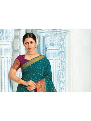Green Woven Art Silk Saree With Blouse 2