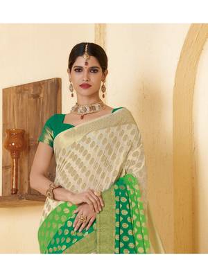 Green Woven Chiffon Saree With Blouse 2