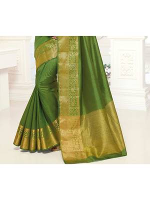 Green Woven Art Silk Saree With Blouse 3