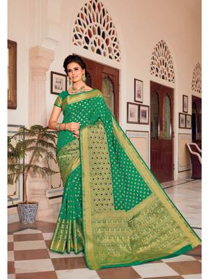 Green Woven Silk Blend Saree With Blouse 1