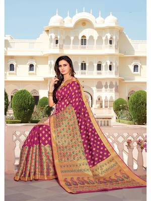 Magenta Woven Silk Blend Saree With Blouse 1