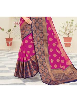 Magenta Woven Silk Blend Saree With Blouse 3