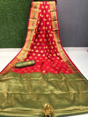Womens Designer Pink Banarasi  Saree With Designer Blouse 1